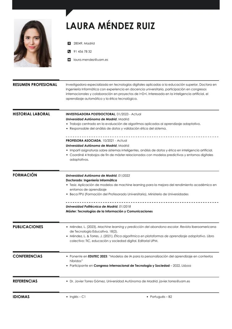 Plantilla de currículum académico en blanco y negro con datos en orden sucesivo