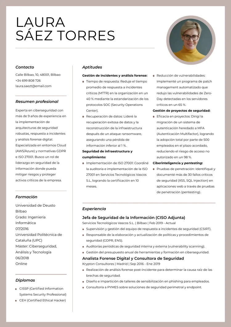 Plantilla de CV mixto enmarcada con foto de la candidata