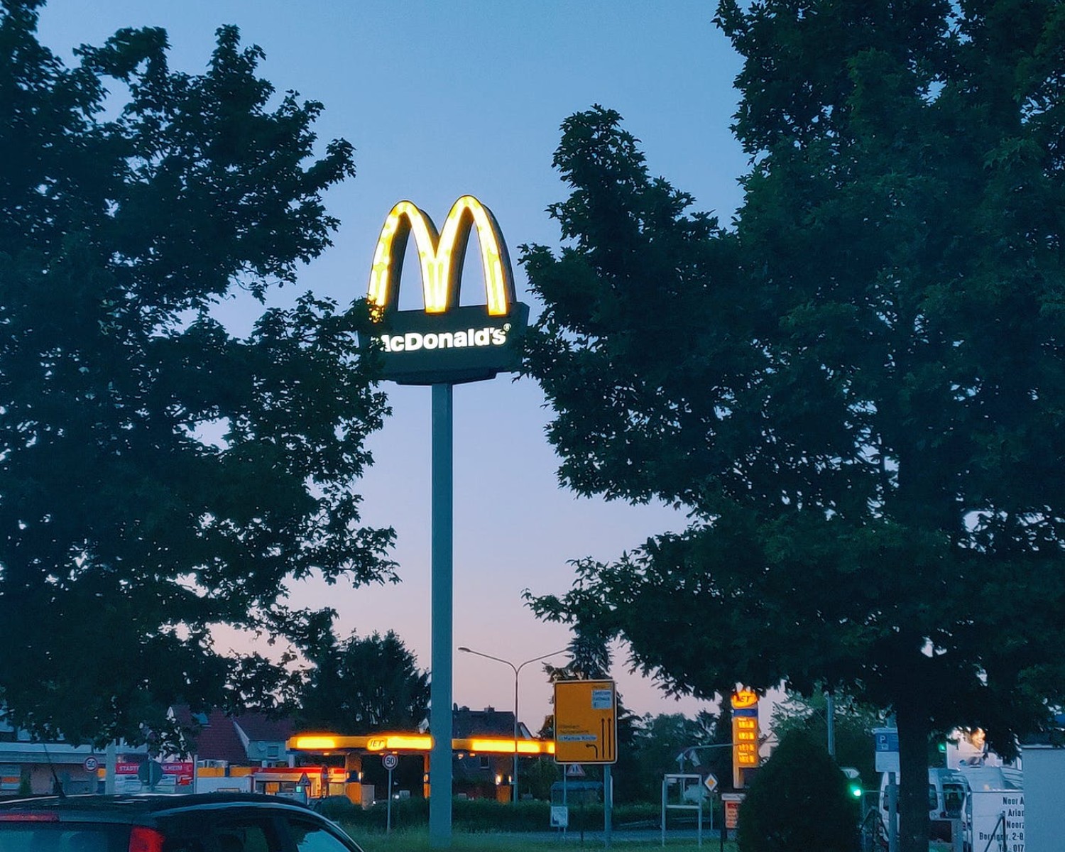 Currículum para McDonald's: cómo enviar y empezar a trabajar
