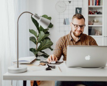 Hacer un CV de Alto Impacto en 2025: Guía y Ejemplos