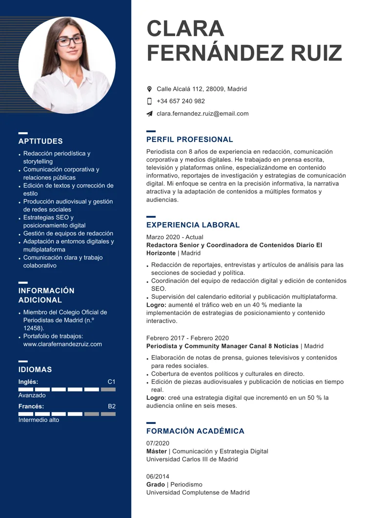 diseño de currículum en plantilla Moderno 5