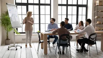 La estabilidad en el empleo en el mercado en español (2024)