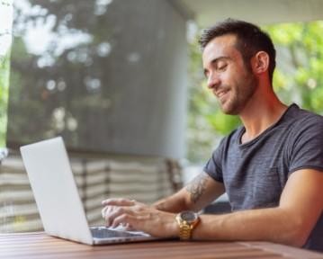 17 Plantillas de Curriculum Vitae en Word para Descargar